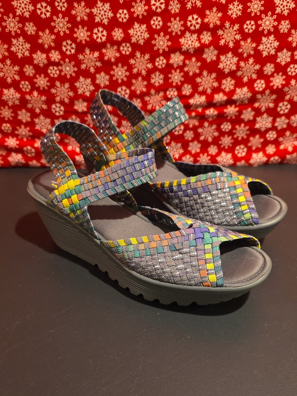 Skechers Memory Foam Women’s Woven Multicolor Comfort Wedge Sandals